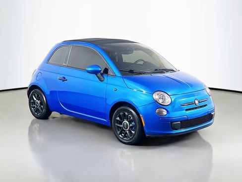 Used 2017 FIAT 500 Pop image 2