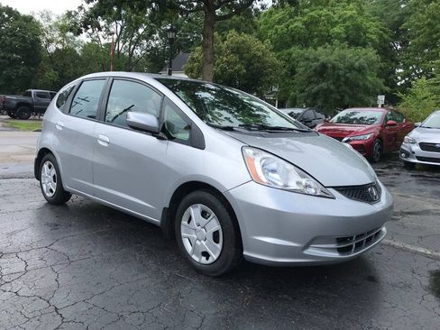 Used 2013 Honda Fit image 2