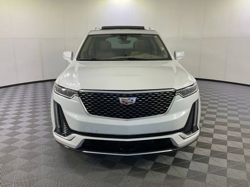 Used 2025 Cadillac XT6 Premium Luxury w/ Platinum Package AWD/4WD image 2