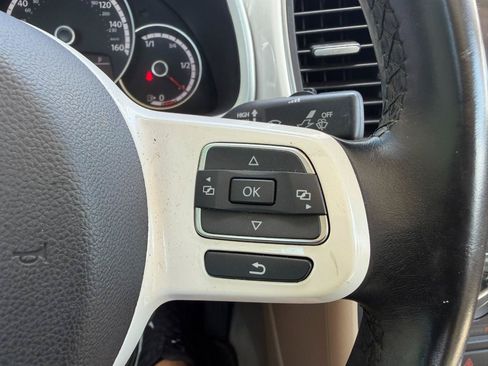 Used 2014 Volkswagen Beetle 2.5 FWD image 25