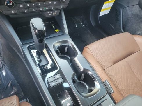 New 2026 Subaru Outback Touring AWD/4WD image 17
