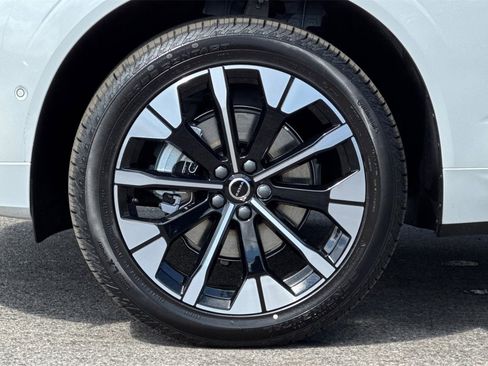 Used 2026 Volvo XC60 B5 Plus w/ Protection Package Premier image 25