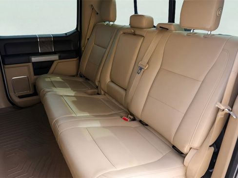 Used 2017 Ford F250 Lariat w/ Lariat Ultimate Package image 29