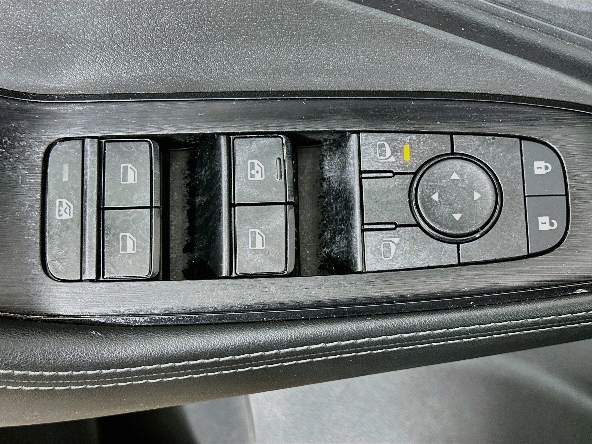 Used 2026 Nissan Rogue SV AWD/4WD image 15
