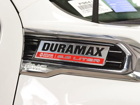 Used 2023 GMC Sierra 3500 Denali image 16