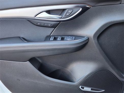 Certified 2025 Buick Envision Sport Touring image 18