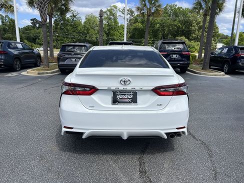 Used 2023 Toyota Camry SE FWD image 9