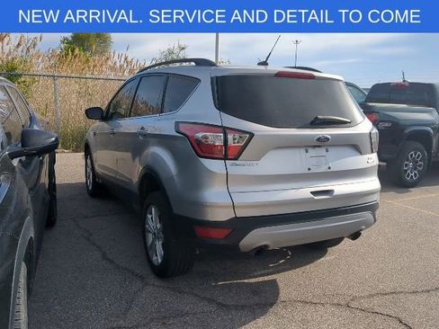 Used 2017 Ford Escape SE w/ SE Leather Comfort Package AWD/4WD image 3