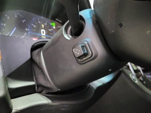 Used 2015 Cadillac Escalade Premium image 49