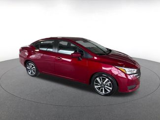 Used 2025 Nissan Versa SV video 2