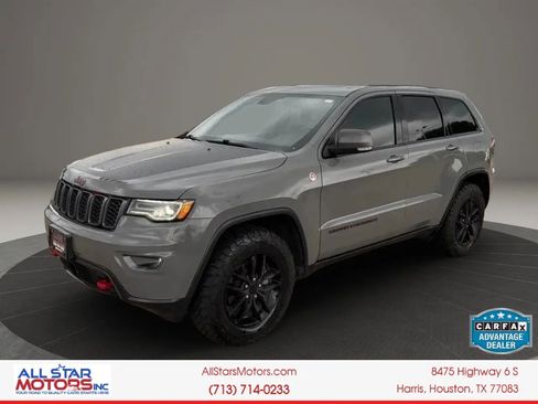 Used 2019 Jeep Grand Cherokee Trailhawk w/ Trailhawk Luxury Group AWD/4WD image 3