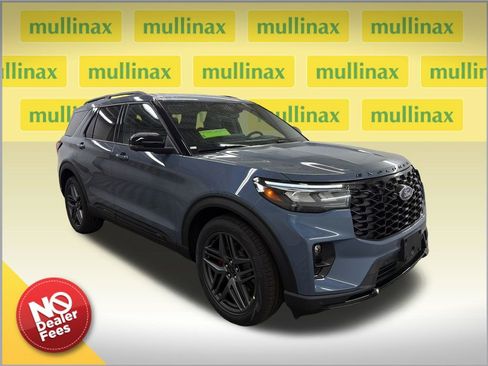 New 2026 Ford Explorer ST AWD/4WD image 1
