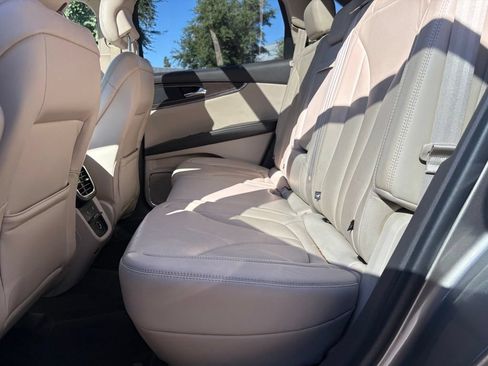 Used 2016 Lincoln MKX Reserve w/ Technology Package AWD/4WD image 10