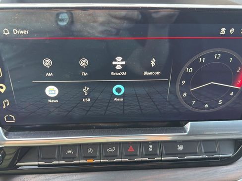 Used 2025 GMC Sierra 1500 SLT image 7