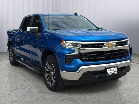 Used 2023 Chevrolet Silverado 1500 LT w/ Protection Package AWD/4WD image 7