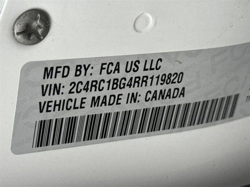 Used 2024 Chrysler Pacifica Touring-L image 31