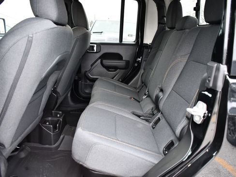 New 2026 Jeep Gladiator Sport image 9