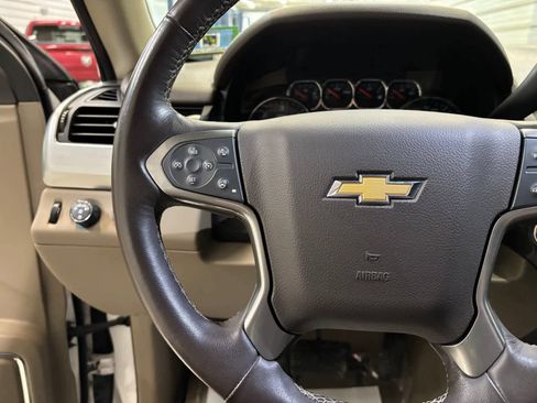 Used 2020 Chevrolet Tahoe Premier AWD/4WD image 16