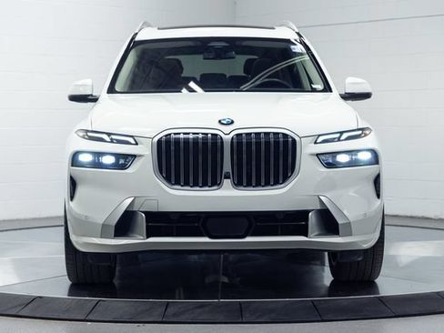 Used 2026 BMW X7 xDrive40i AWD/4WD image 5