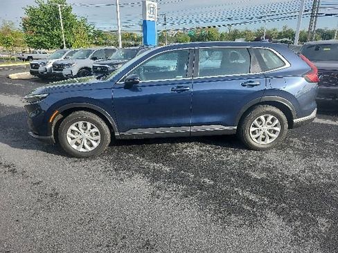 Used 2024 Honda CR-V LX image 5