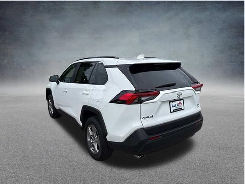 Used 2025 Toyota RAV4 XLE w/ Weather Package AWD/4WD image 8
