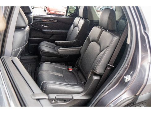 Used 2024 Honda Pilot EX-L image 18