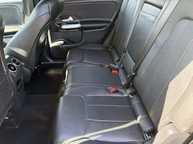 Used 2022 Mercedes-Benz GLB 250 image 18