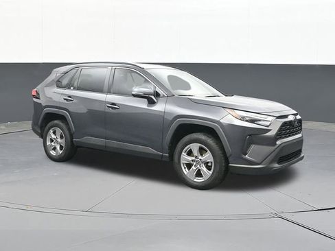 Used 2022 Toyota RAV4 XLE AWD/4WD image 20