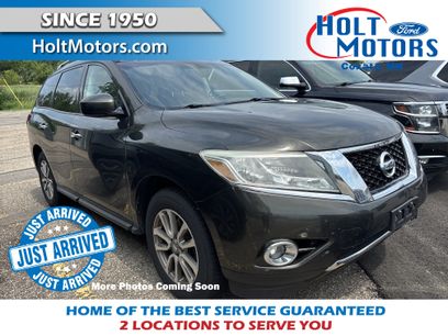 Used 2016 Nissan Pathfinder SV
