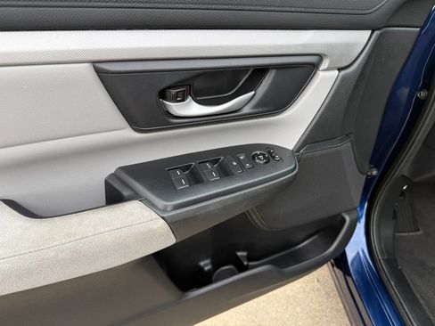 Used 2018 Honda CR-V LX image 13