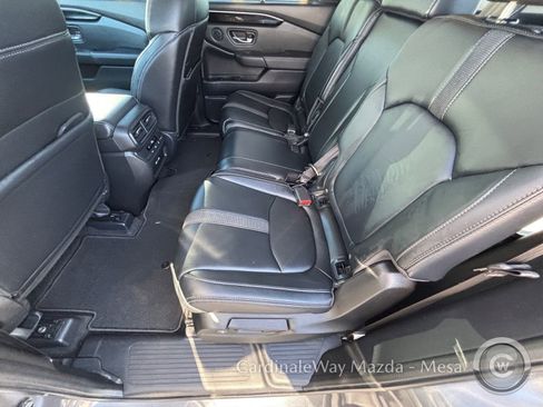 Used 2023 Honda Pilot Touring image 15