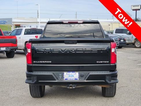 Used 2022 Chevrolet Silverado 1500 Custom w/ Safety Confidence Package image 6
