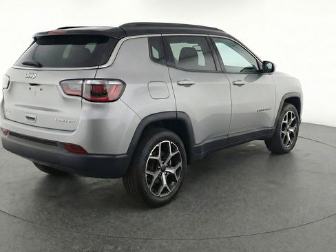 Used 2025 Jeep Compass Limited AWD/4WD image 9