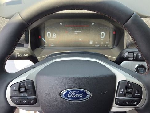 New 2026 Ford Explorer Active w/ Active Comfort Package RWD image 24