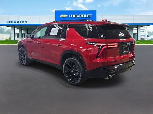Used 2025 Chevrolet Traverse RS w/ LPO, Floor Liner Package AWD/4WD image 10