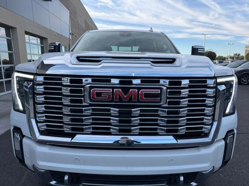 Used 2024 GMC Sierra 2500 Denali w/ Denali Reserve Package image 23