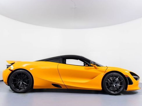 Used 2021 McLaren 720S Performance image 3