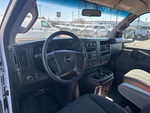 Used 2024 GMC Savana 2500 w/ Driver Convenience Package image 9