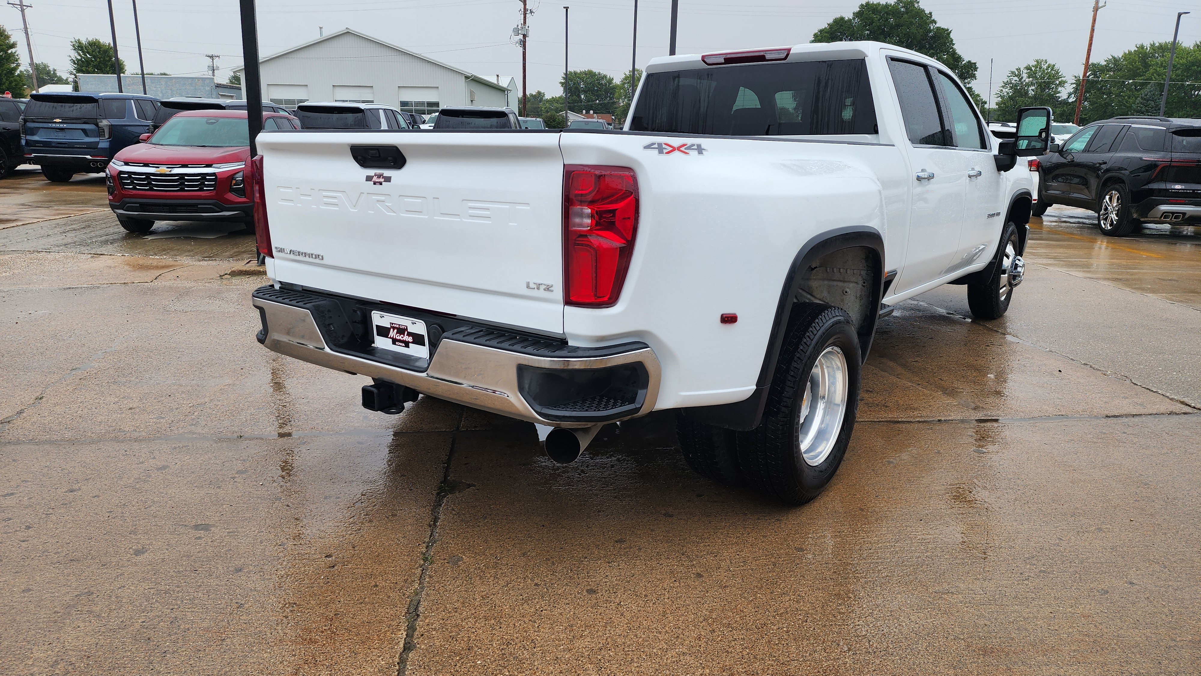 Used 2026 Chevrolet Silverado 3500 LTZ w/ LTZ Convenience Package AWD/4WD image 5