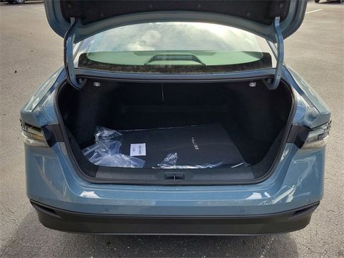 New 2026 Nissan Sentra SL image 10