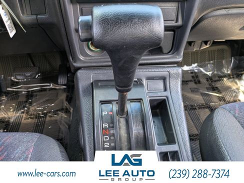 Used 1998 Chevrolet Tracker 4WD Convertible image 17
