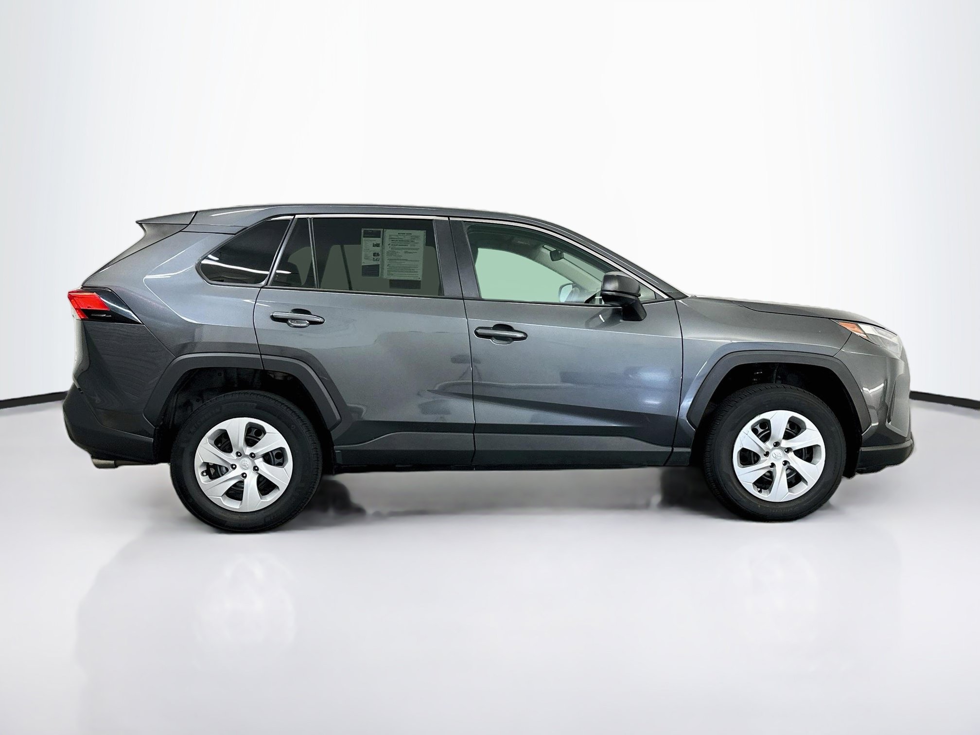 Used 2025 Toyota RAV4 LE AWD/4WD image 10