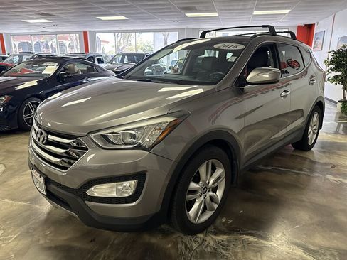 Used 2016 Hyundai Santa Fe Sport 2.0T w/ Option Group 05 AWD/4WD image 3