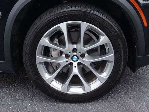 Used 2024 BMW X5 xDrive40i w/ Parking Assistance Package AWD/4WD image 42