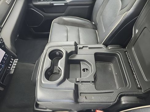 Used 2023 RAM 1500 Laramie AWD/4WD image 16