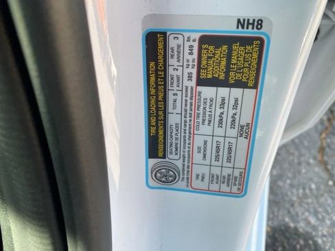 Used 2025 Hyundai Elantra Limited image 23