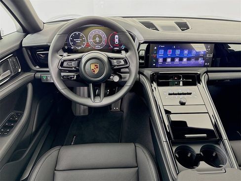 New 2026 Porsche Panamera 4 image 26