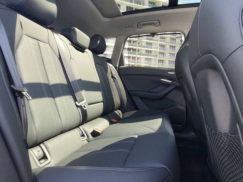 New 2025 Audi Q6 e-tron Premium Plus image 21