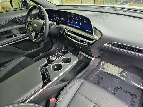 Certified 2024 Cadillac Lyriq Luxury w/ LPO, Floor Liner Package AWD/4WD image 10
