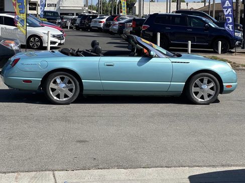Used 2002 Ford Thunderbird Deluxe image 8